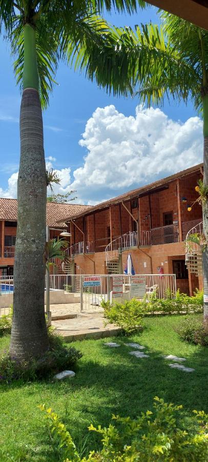 Apto Boramar Martim De Sa, Piscina Wi-Fi Churrasqueira 400 Mts Da Praia Lejlighed Caraguatatuba Eksteriør billede